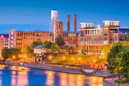 Holiday home Downtown, Updated, Single Story & Wd Columbus